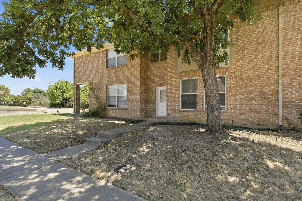 1504 Barbara Drive Lewisville TX 75067