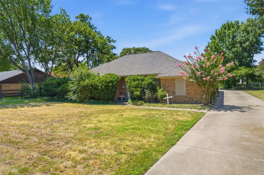 213 White Drive Colleyville TX 76034