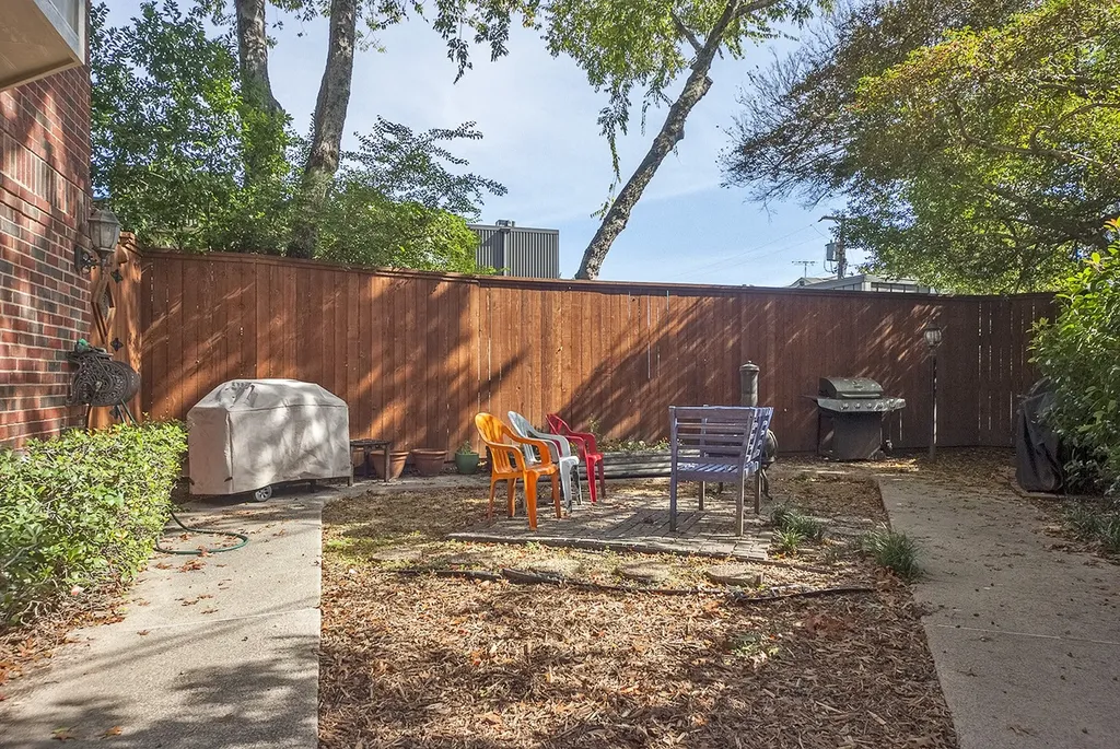 4106 Newton Avenue Dallas TX 75219