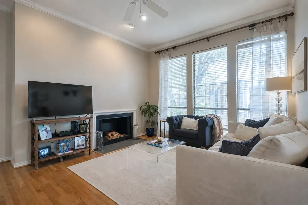 4106 Newton Avenue Dallas TX 75219