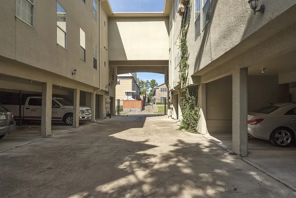 4106 Newton Avenue Dallas TX 75219