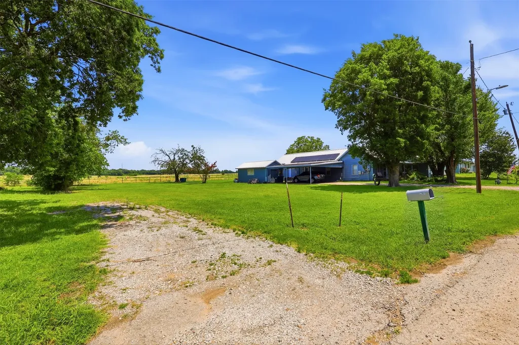 2501 Mcfarland Caddo Mills TX 75135