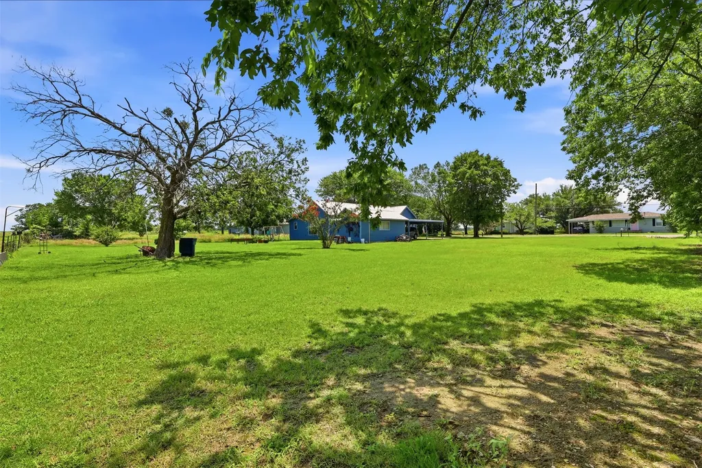 2501 Mcfarland Caddo Mills TX 75135
