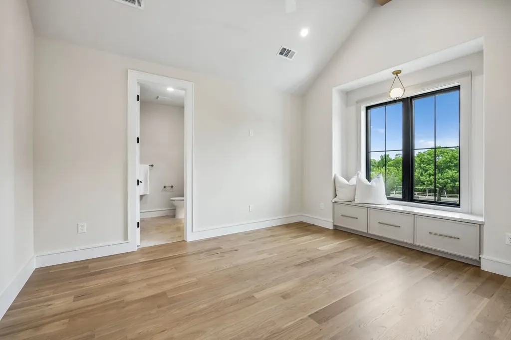 7308 Tangleglen Drive Dallas TX 75248