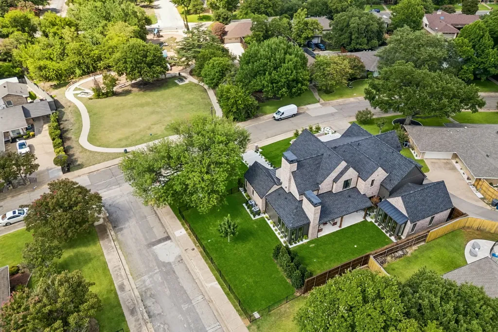 7308 Tangleglen Drive Dallas TX 75248
