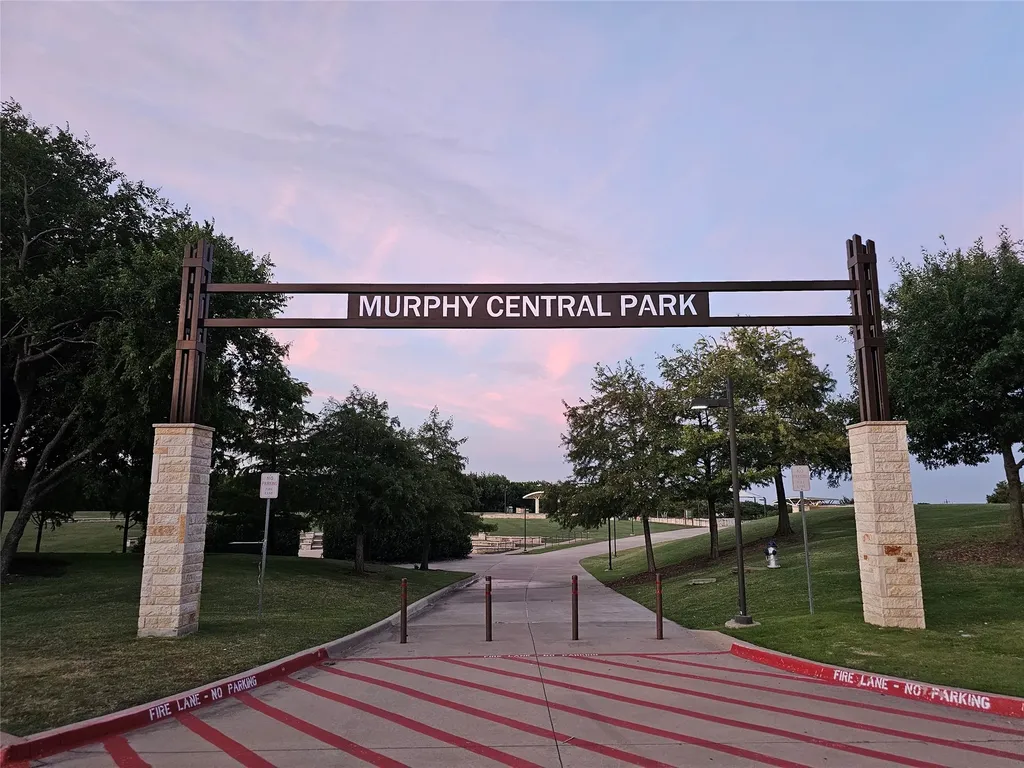 237 N Murphy Murphy TX 75094