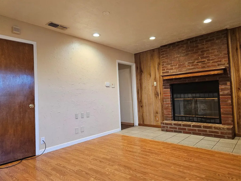 237 N Murphy Murphy TX 75094