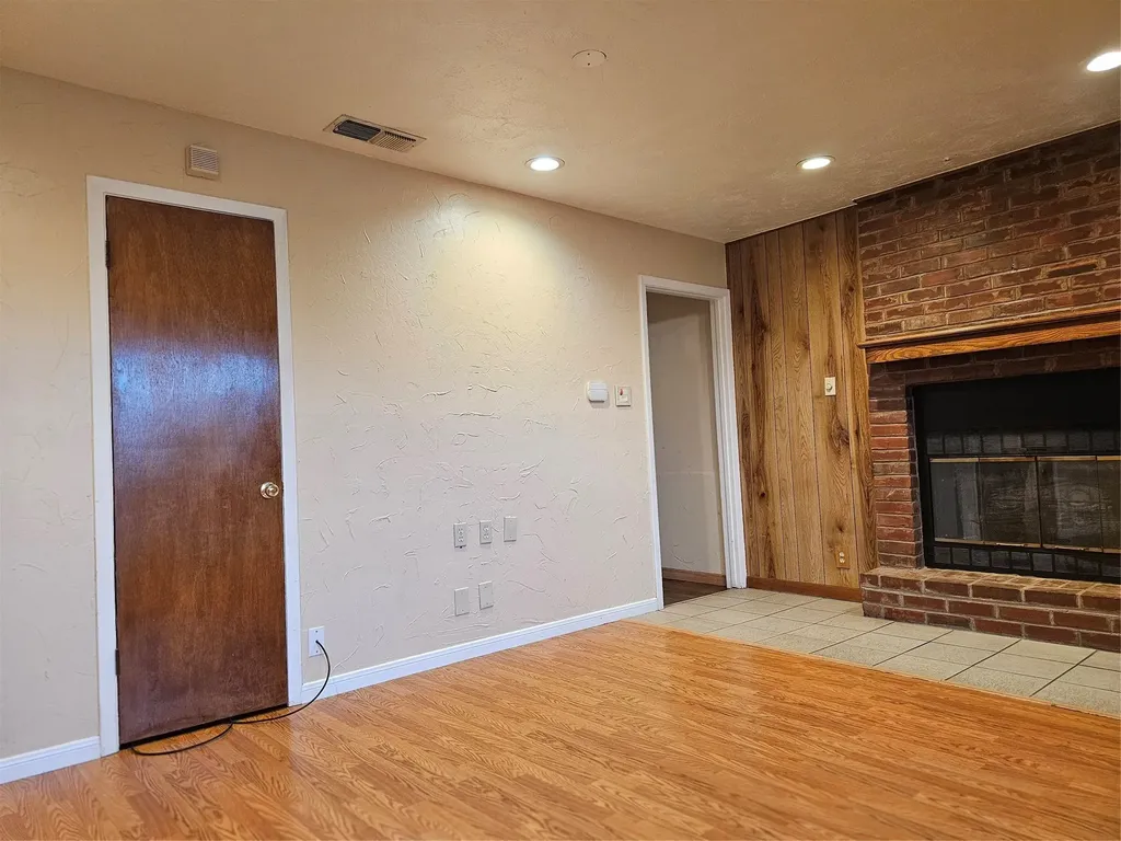 237 N Murphy Murphy TX 75094