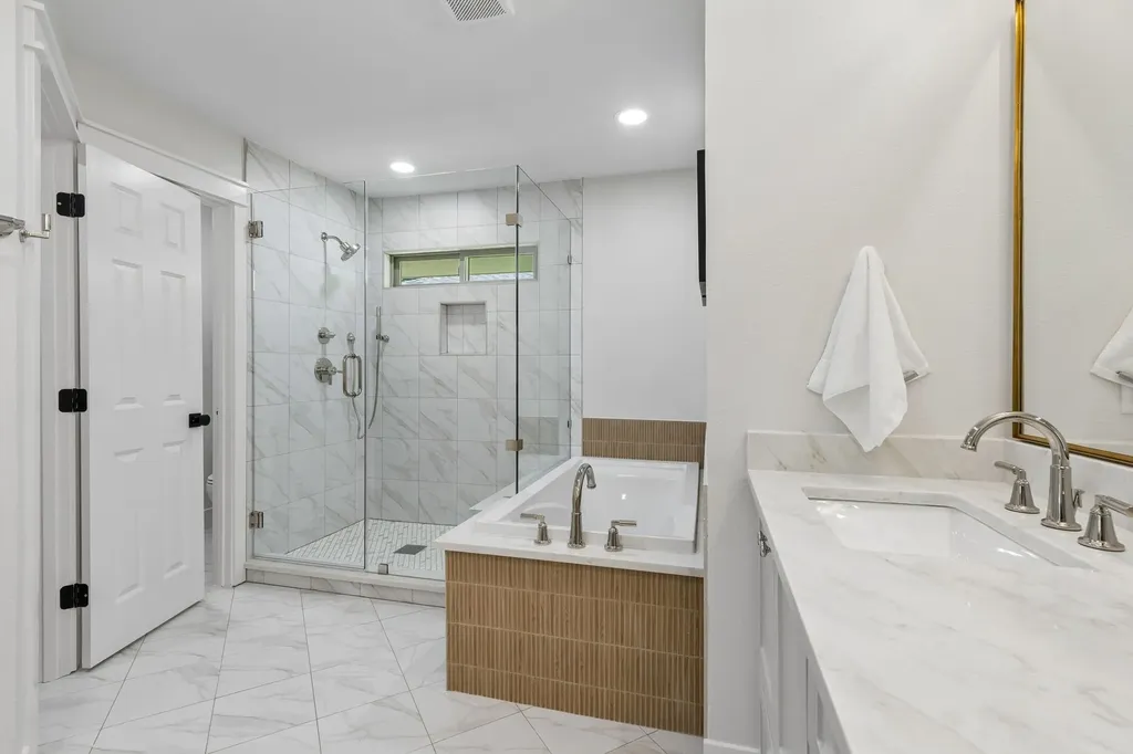 6941 Midcrest Drive Dallas TX 75254