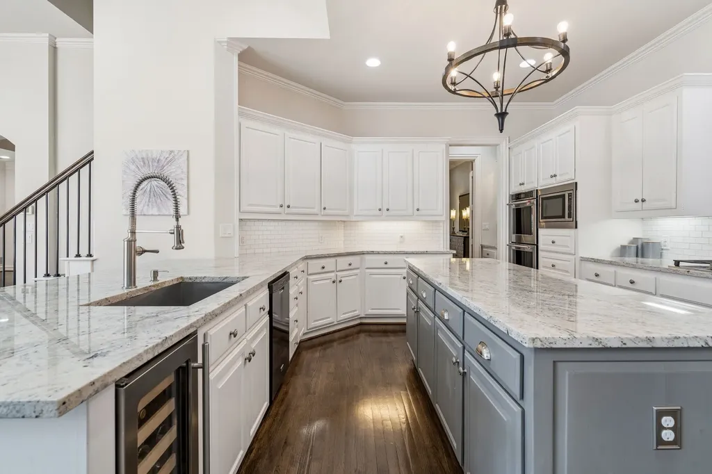 6413 Vicki Lane Plano TX 75093
