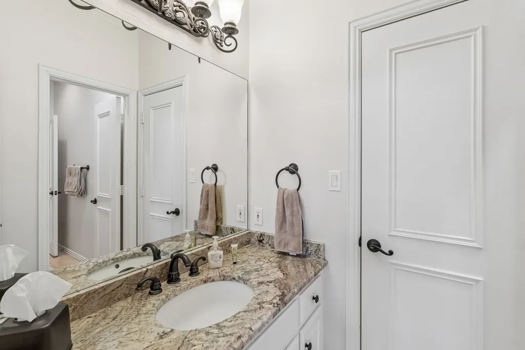 6413 Vicki Lane Plano TX 75093