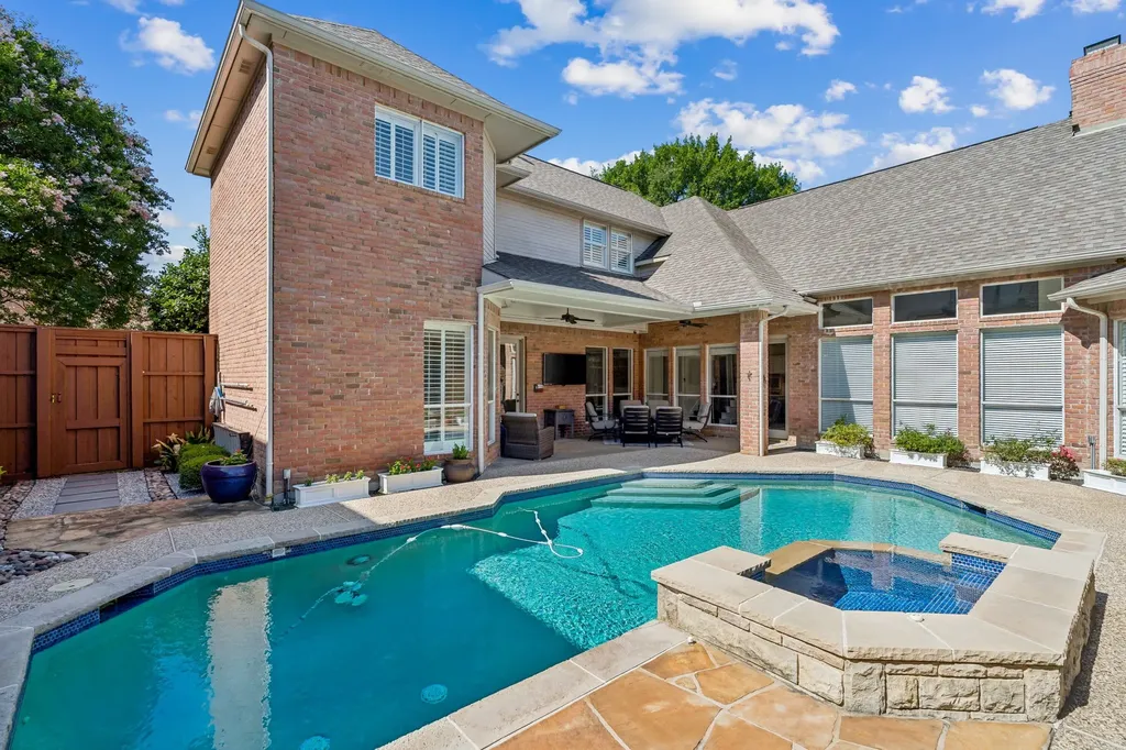 6413 Vicki Lane Plano TX 75093