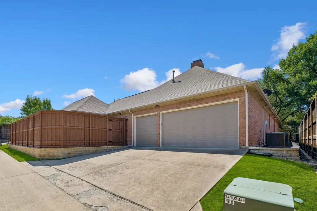 6413 Vicki Lane Plano TX 75093