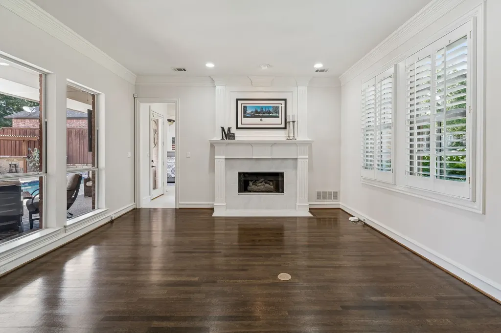 6413 Vicki Lane Plano TX 75093