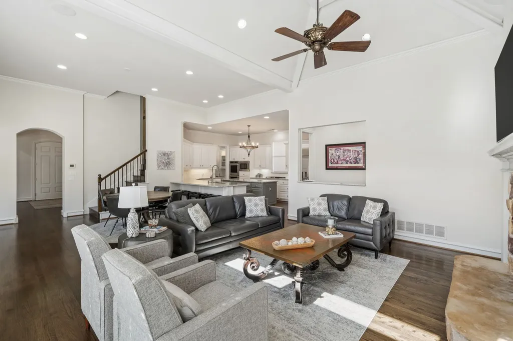 6413 Vicki Lane Plano TX 75093
