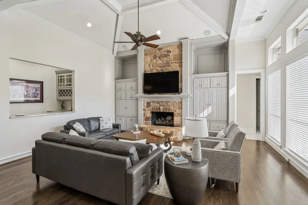 6413 Vicki Lane Plano TX 75093