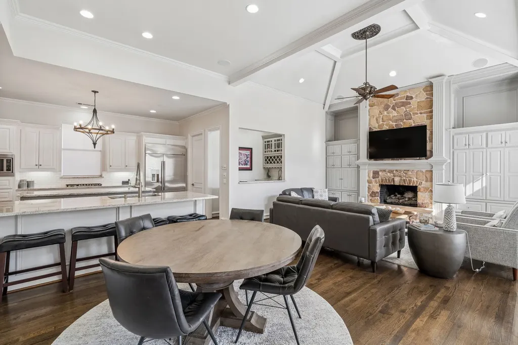 6413 Vicki Lane Plano TX 75093