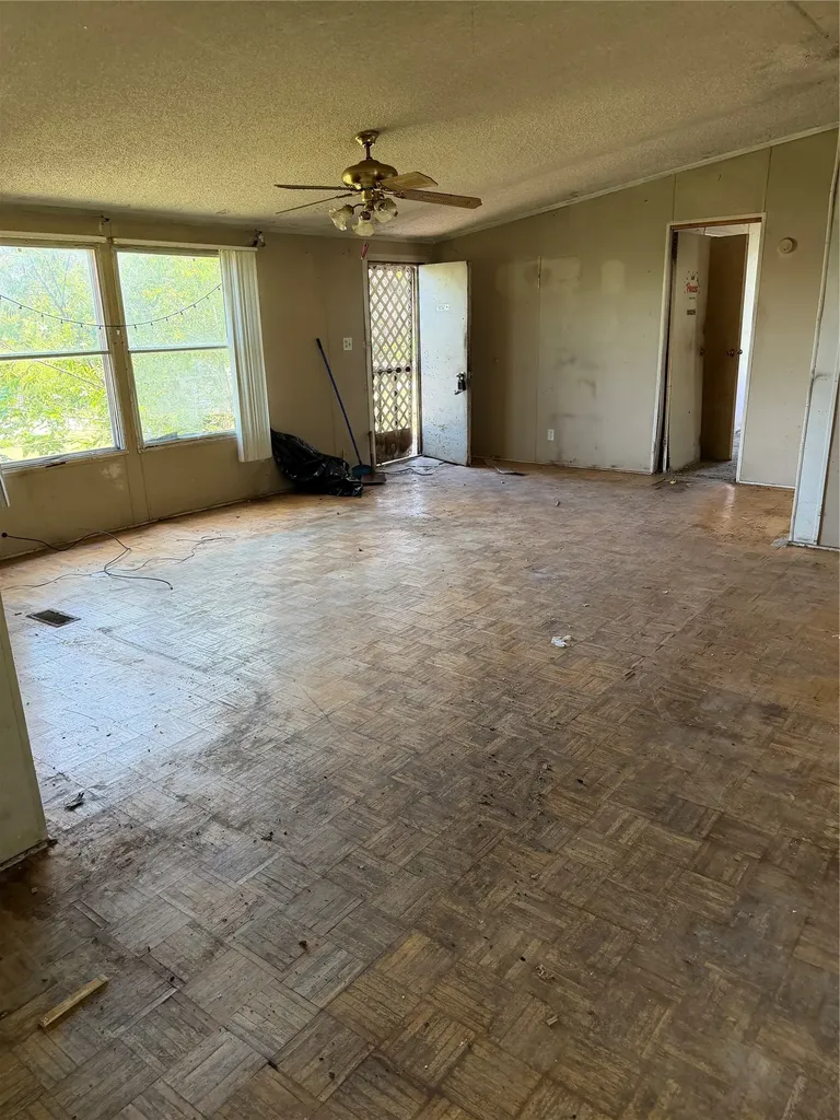 534 E Pierson Street Hamilton TX 76531