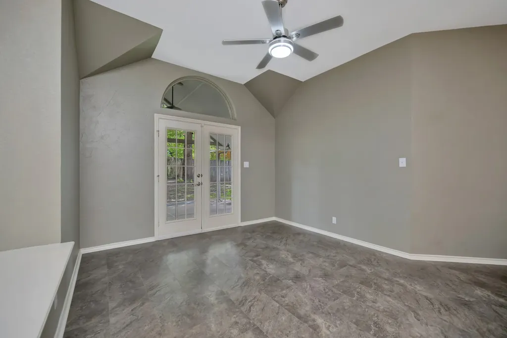 4731 Saddlebrook Drive Benbrook TX 76116