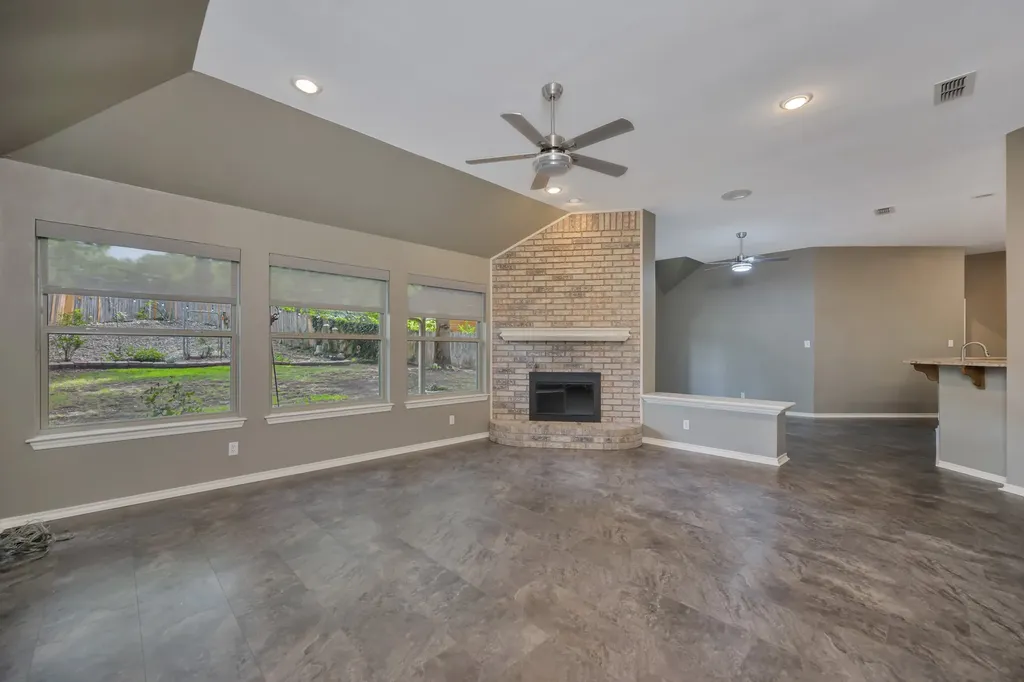 4731 Saddlebrook Drive Benbrook TX 76116