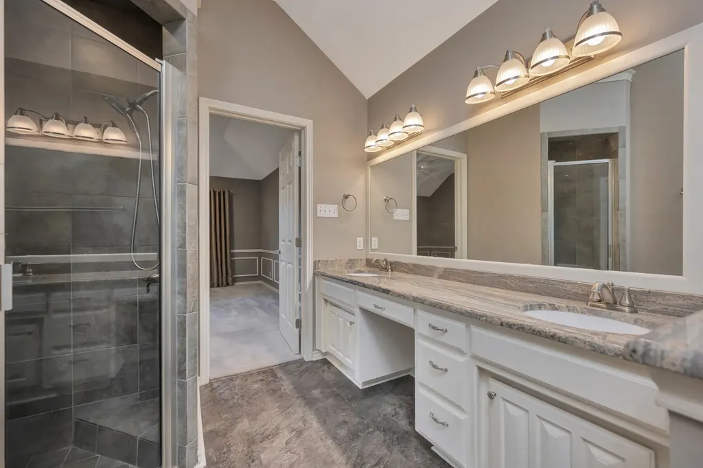 4731 Saddlebrook Drive Benbrook TX 76116