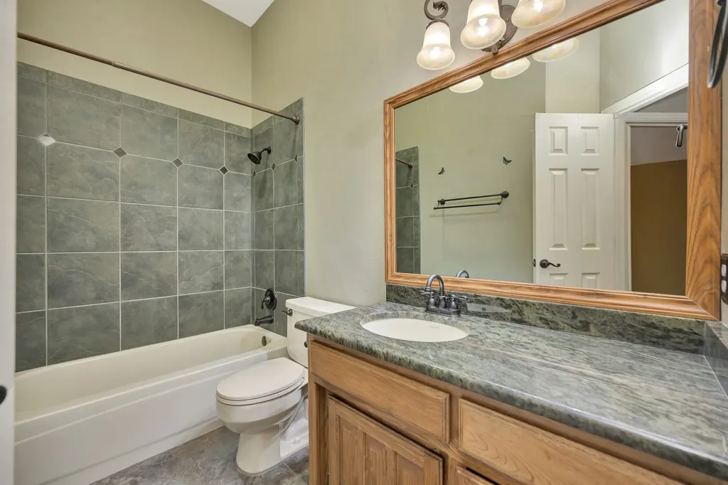 4731 Saddlebrook Drive Benbrook TX 76116