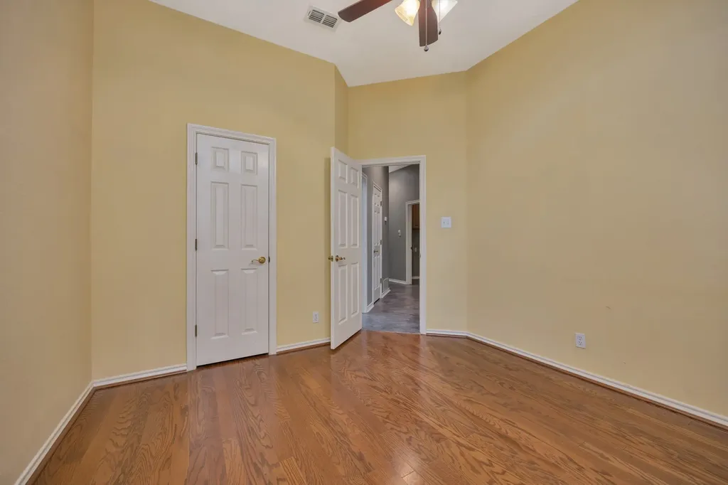 4731 Saddlebrook Drive Benbrook TX 76116