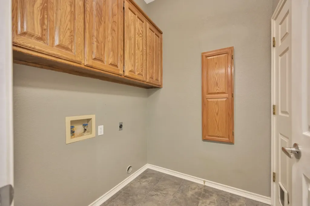 4731 Saddlebrook Drive Benbrook TX 76116