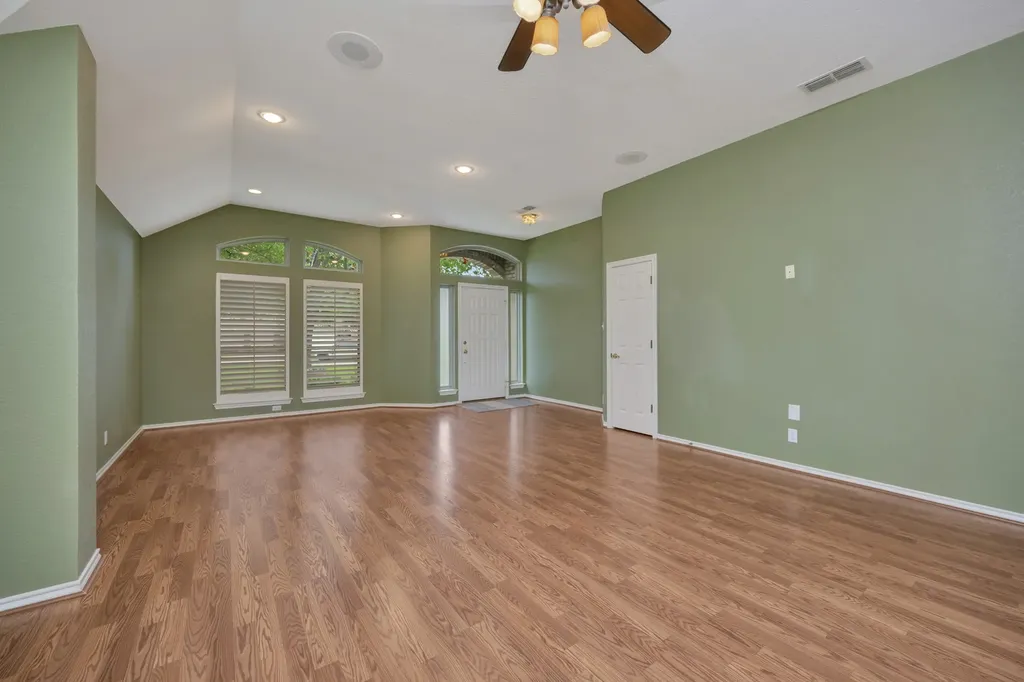4731 Saddlebrook Drive Benbrook TX 76116