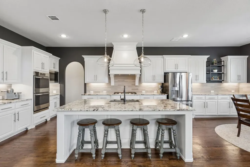 7812 Ivey The Colony TX 75056