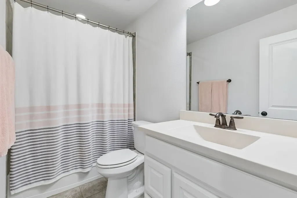 7812 Ivey The Colony TX 75056