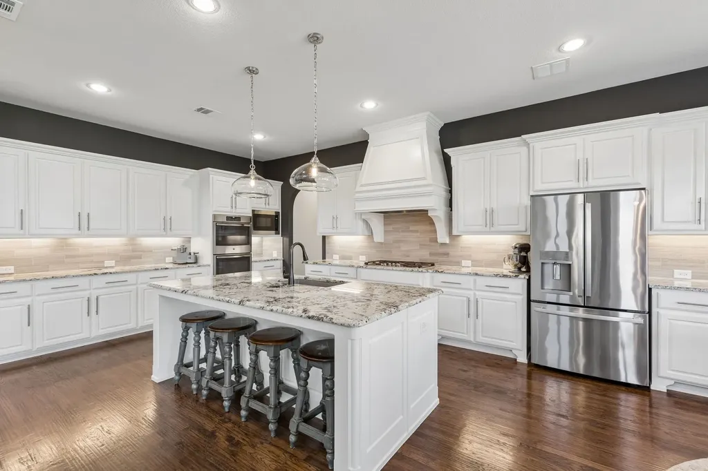 7812 Ivey The Colony TX 75056