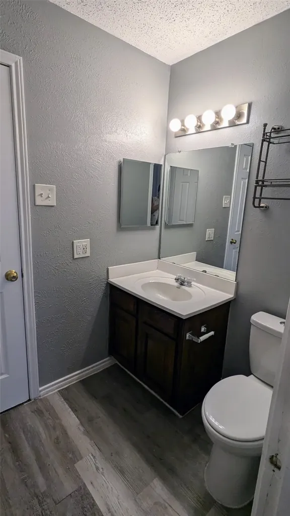 1003 Vedral Place Cedar Hill TX 75104
