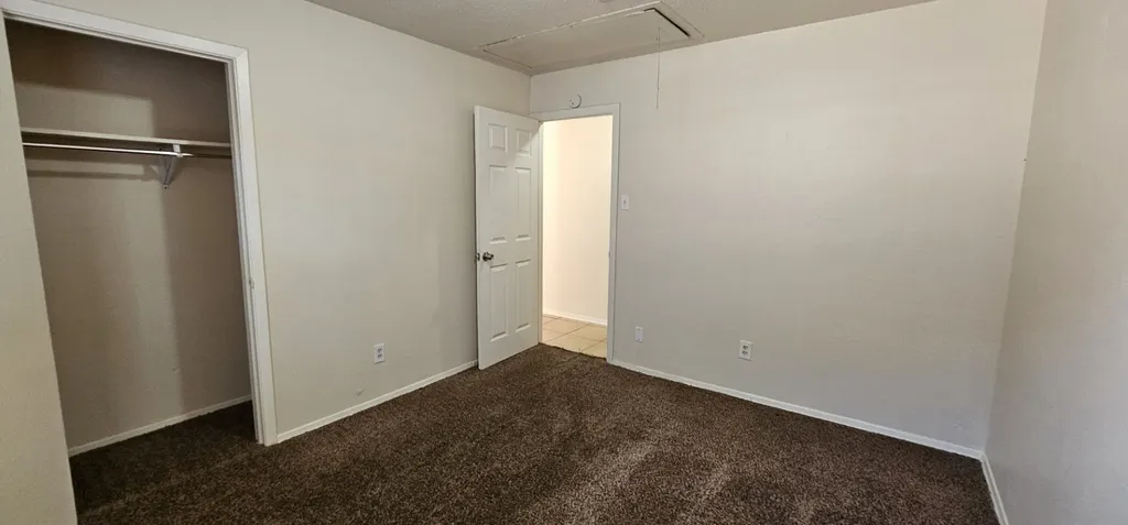 7205 Merry Lane Fort Worth TX 76112