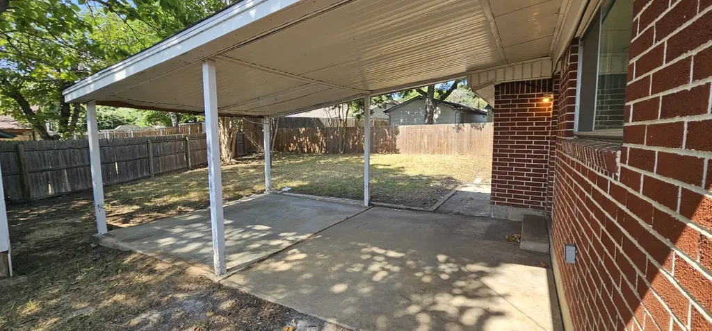 7205 Merry Lane Fort Worth TX 76112