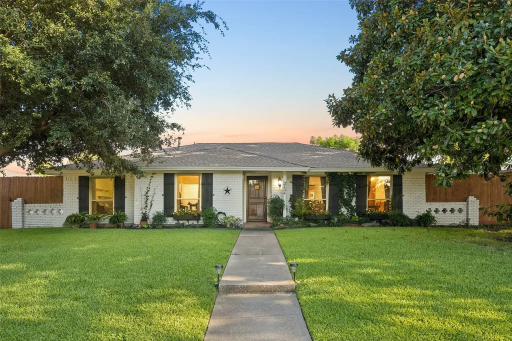 2104 Westlake Drive Plano TX 75075