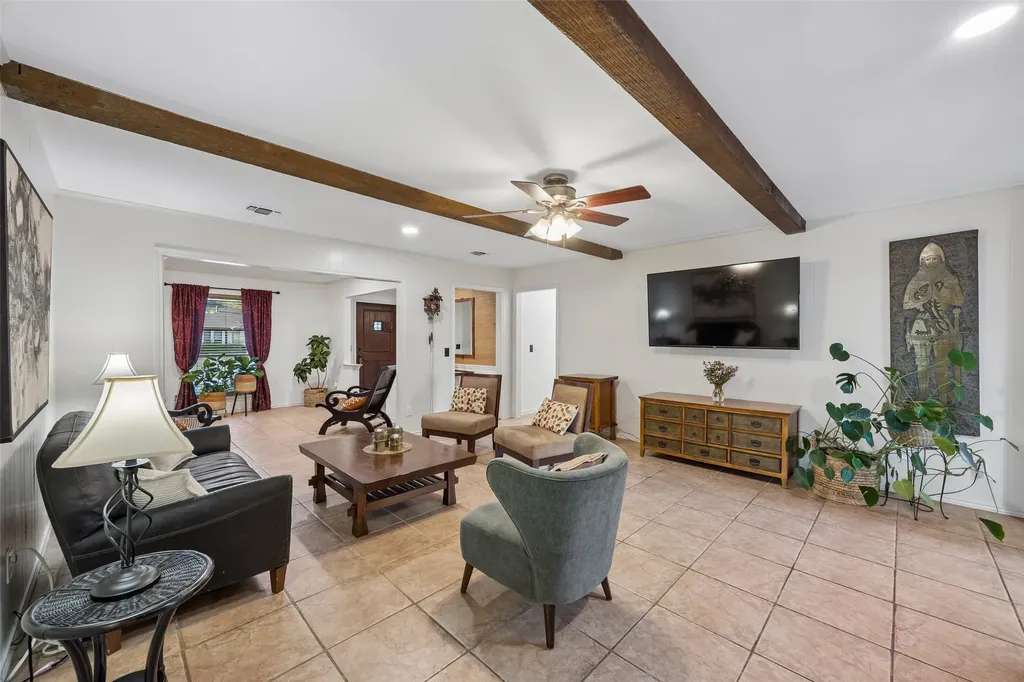 2104 Westlake Drive Plano TX 75075