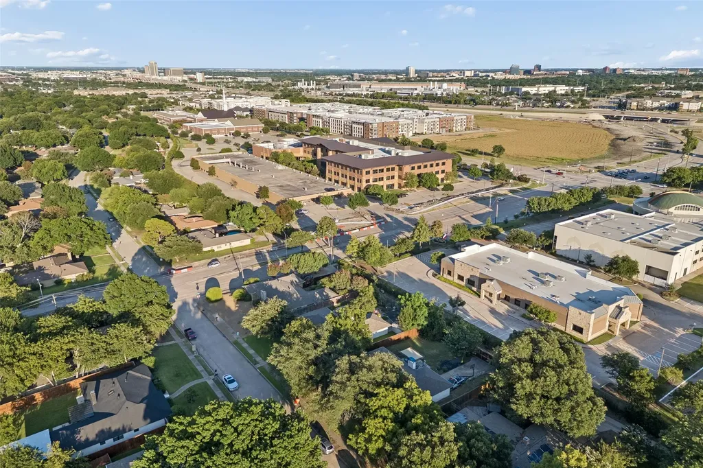 2104 Westlake Drive Plano TX 75075