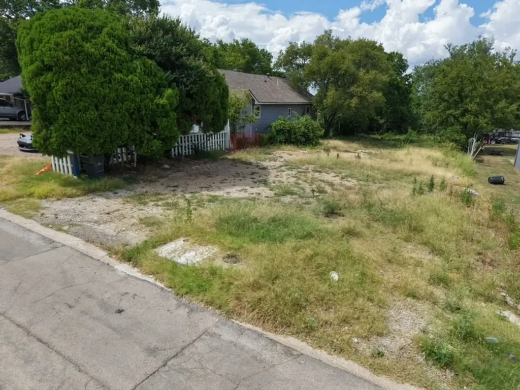1629 Walmsley Dallas TX 75208