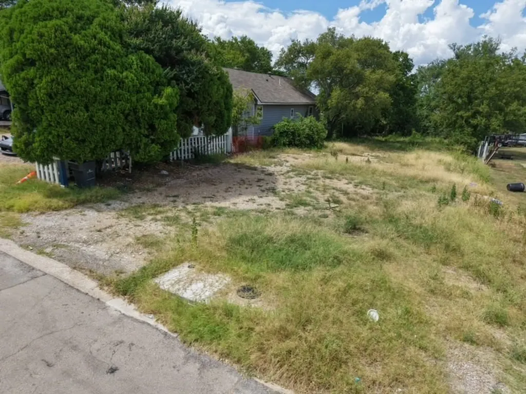 1629 Walmsley Dallas TX 75208