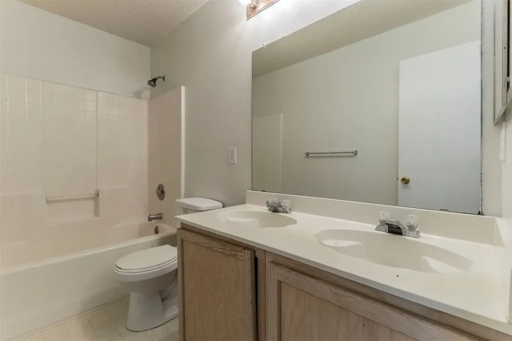 3883 Steeplechase Drive Fort Worth TX 76123