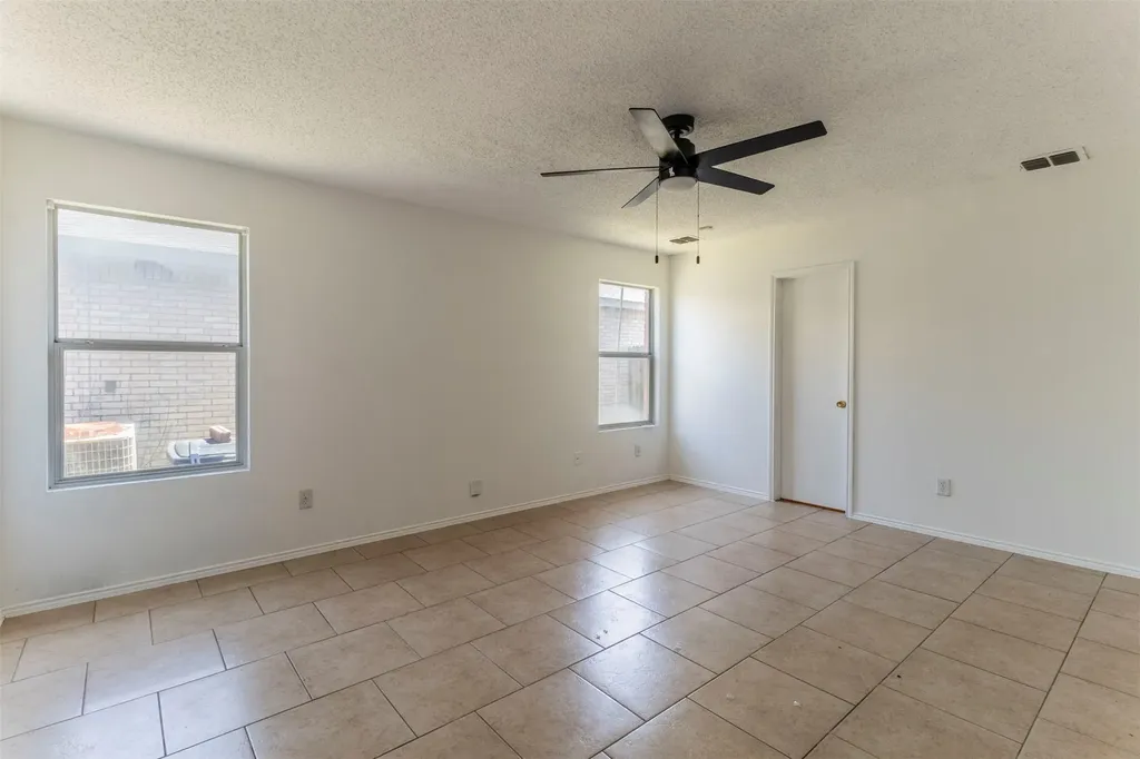 3883 Steeplechase Drive Fort Worth TX 76123