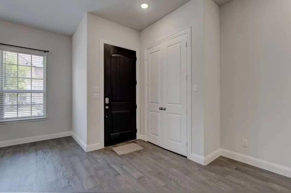 1564 Windermere Way Farmers Branch TX 75234