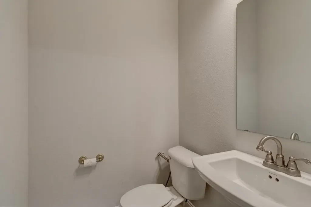1564 Windermere Way Farmers Branch TX 75234
