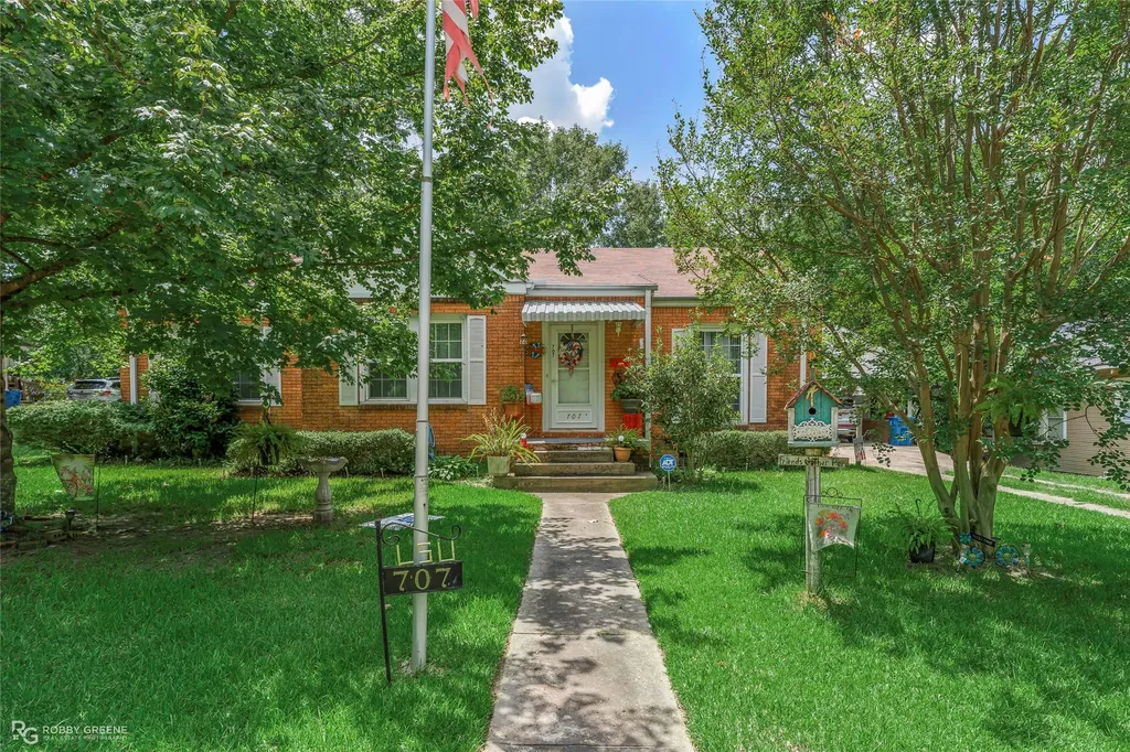 707 Lewisville Road Minden LA 71055