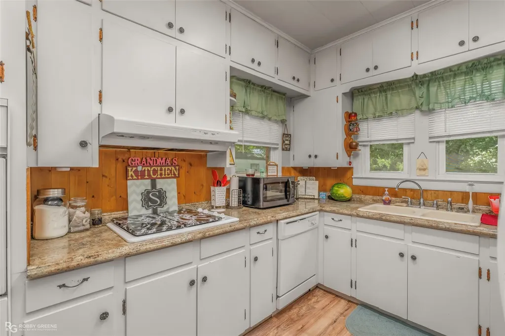 707 Lewisville Road Minden LA 71055