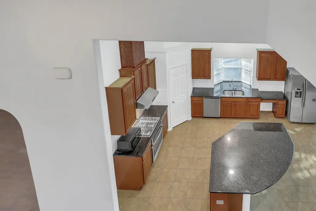 1194 Maple Ridge Way Murphy TX 75094