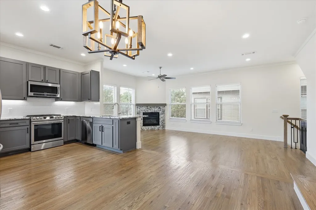 5905 Ross Avenue Dallas TX 75206