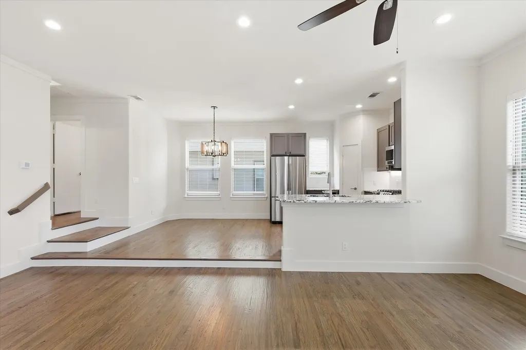 5905 Ross Avenue Dallas TX 75206