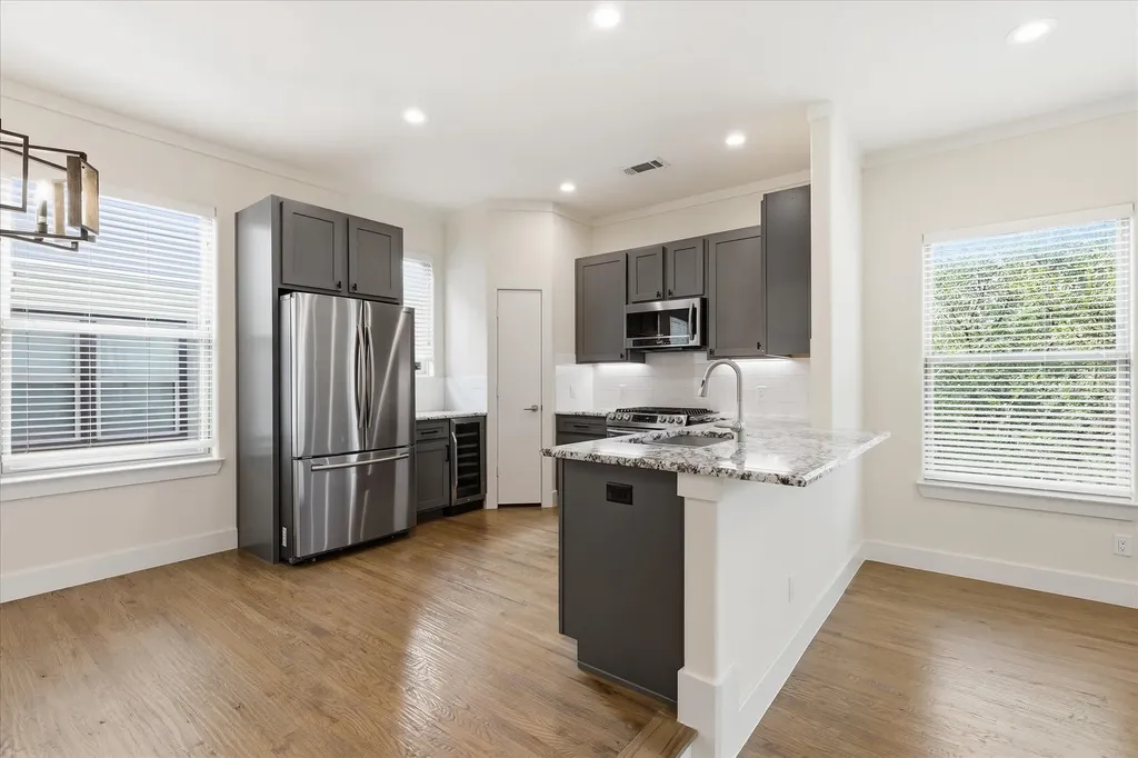 5905 Ross Avenue Dallas TX 75206